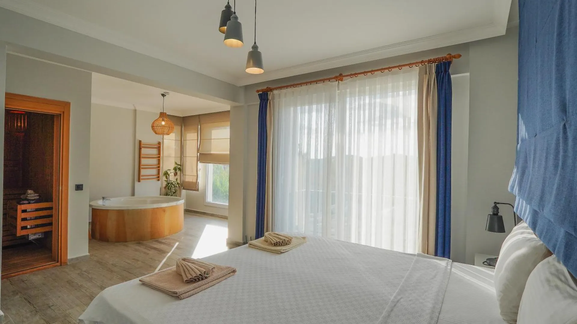 Villa Pelit - 4 Yatak Odali Saunali Havuzlu Villa Fethiye